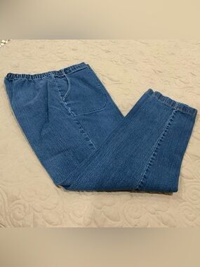 Pull-on Petite Jeans